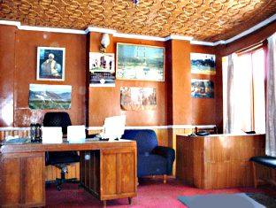 Aziz Hotel Srīnagar Exterior foto